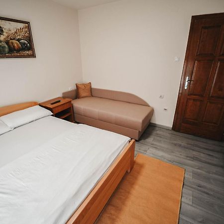 B&B Passage Sremska Mitrovica Luaran gambar