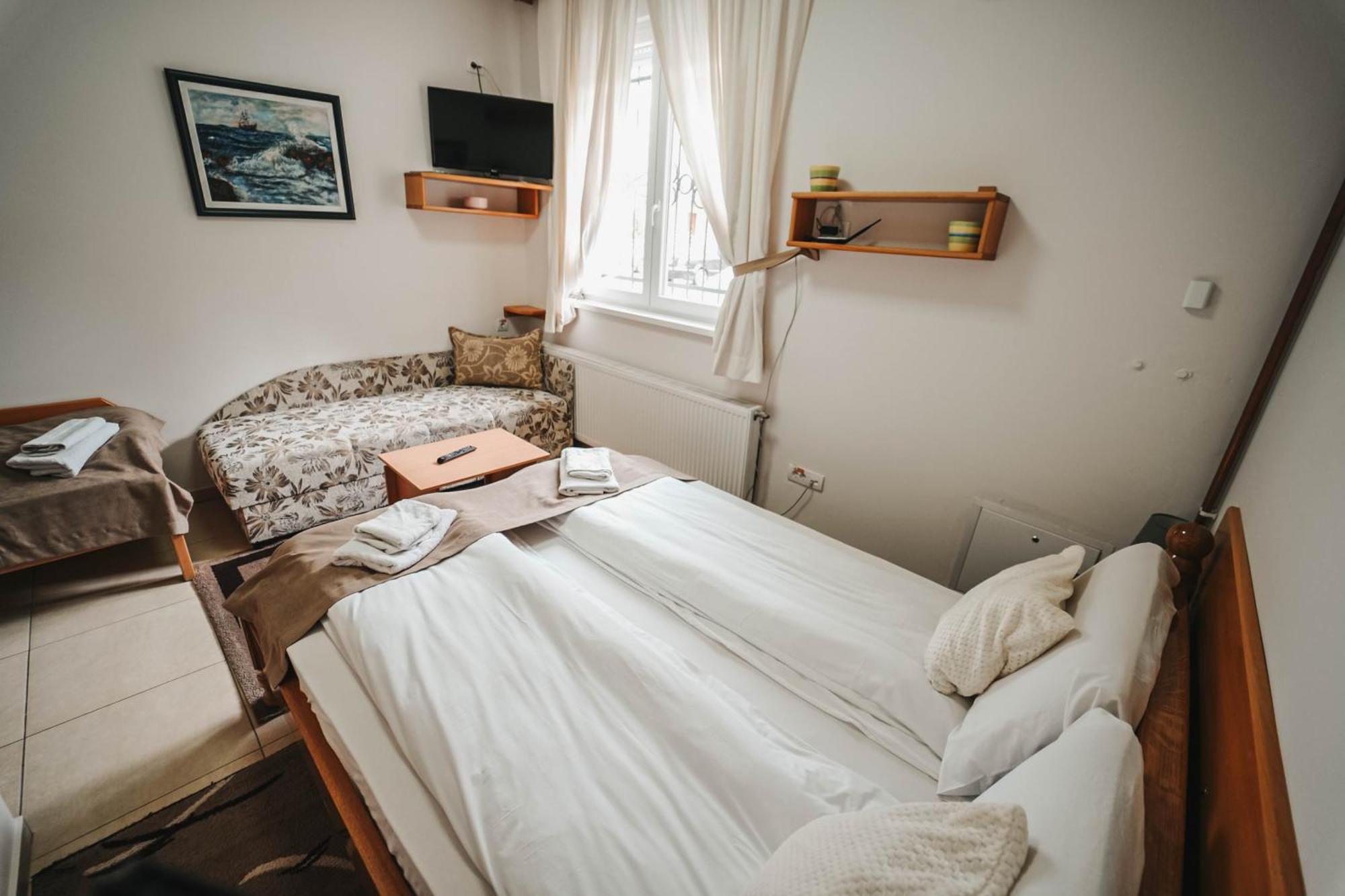 B&B Passage Sremska Mitrovica Luaran gambar