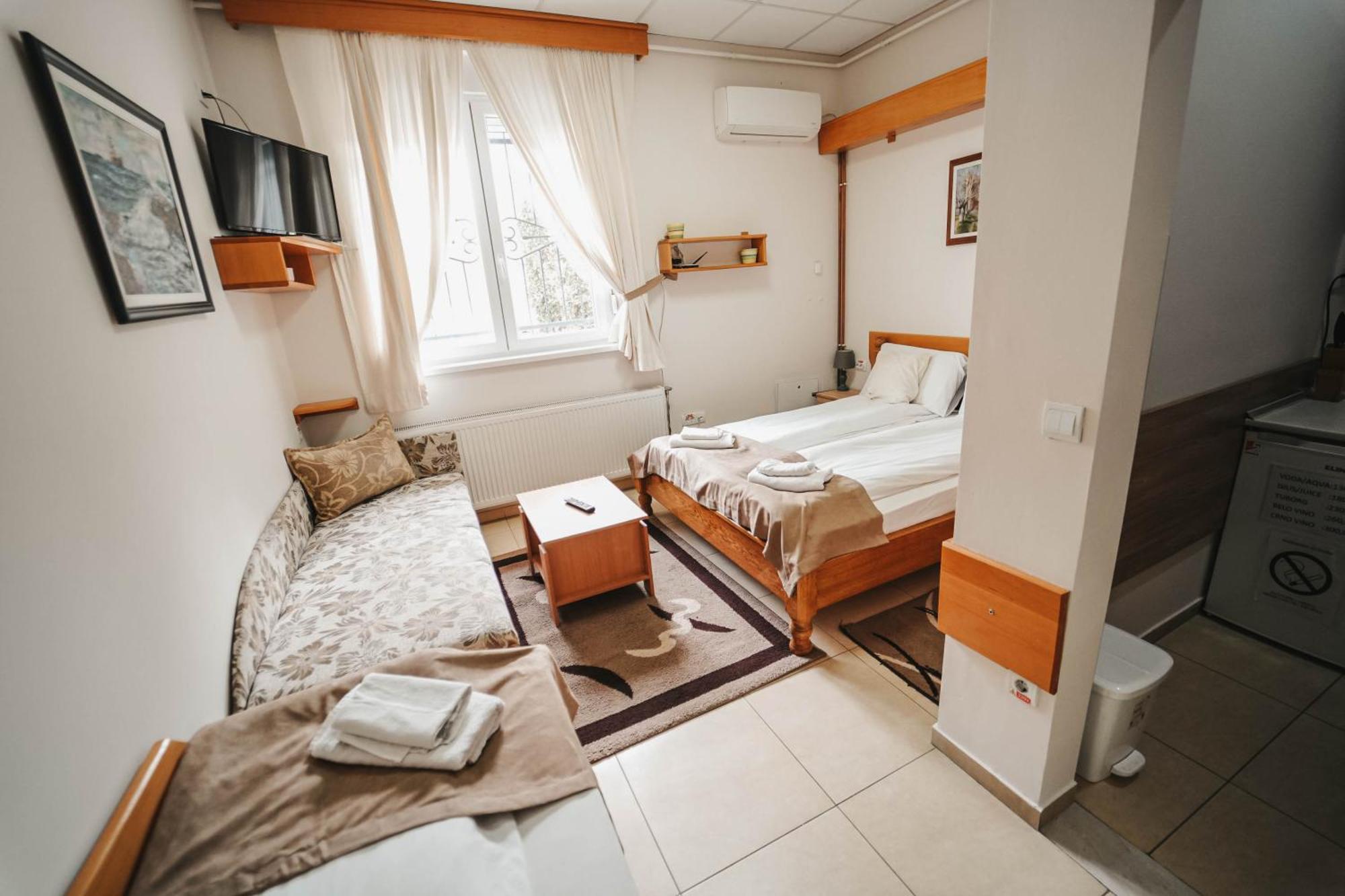 B&B Passage Sremska Mitrovica Luaran gambar