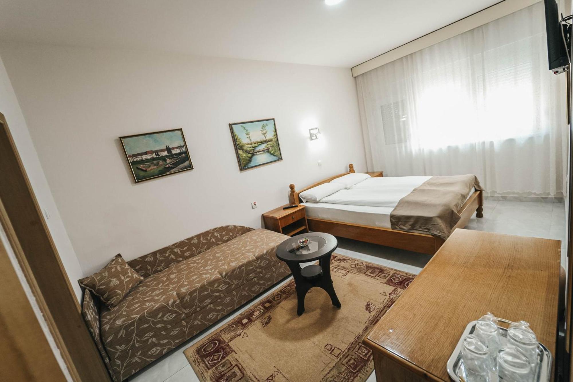 B&B Passage Sremska Mitrovica Luaran gambar
