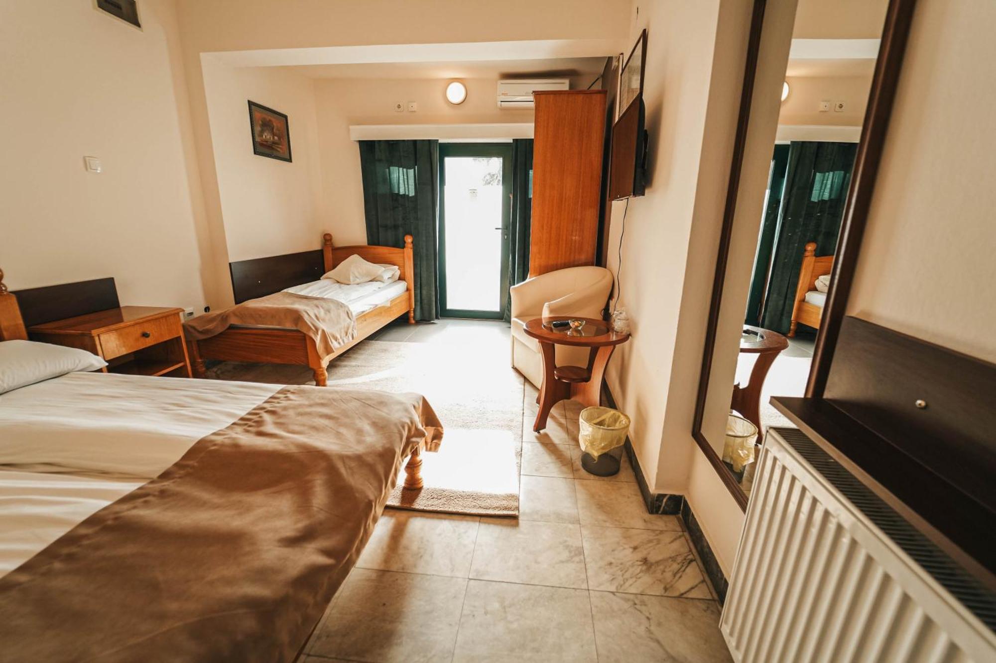B&B Passage Sremska Mitrovica Luaran gambar