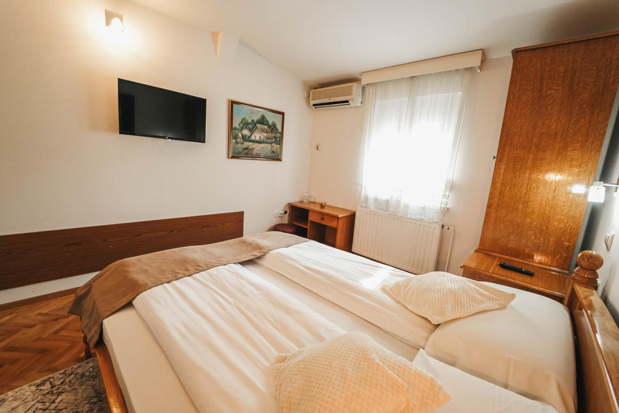 B&B Passage Sremska Mitrovica Luaran gambar