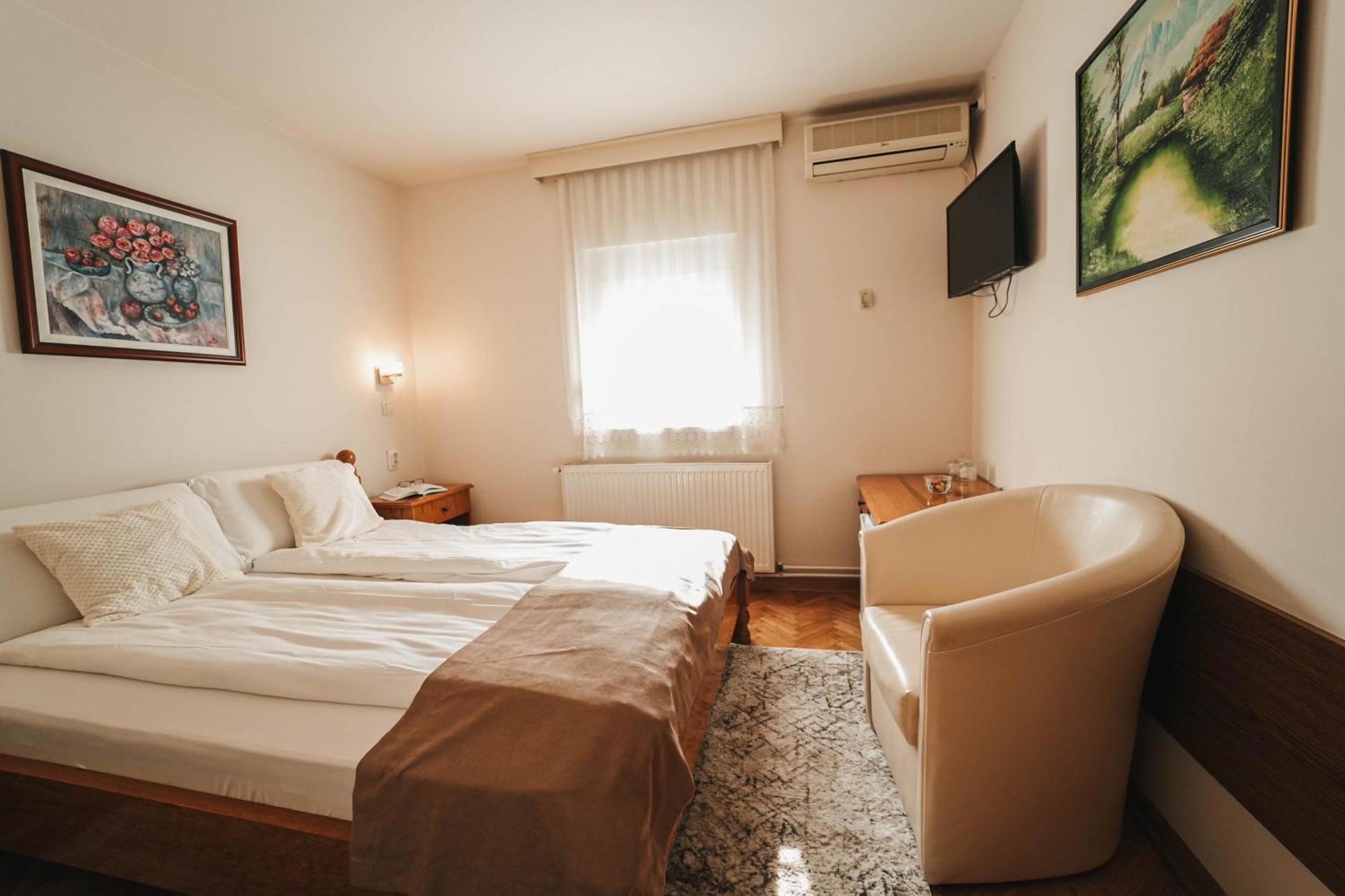 B&B Passage Sremska Mitrovica Luaran gambar