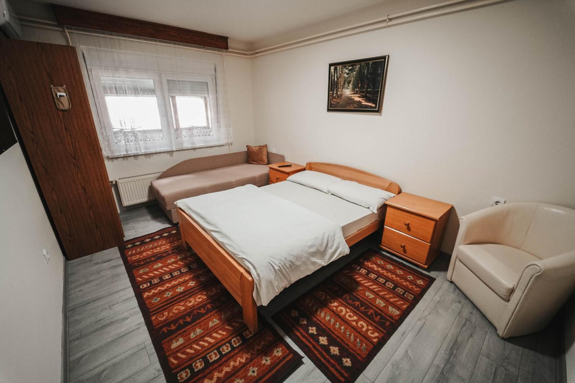 B&B Passage Sremska Mitrovica Luaran gambar